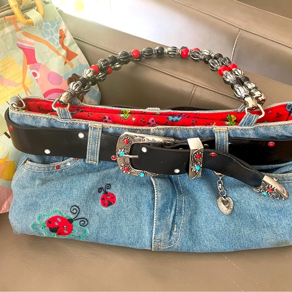 Fun small purses. Many never worn. - Picture 4 of 5